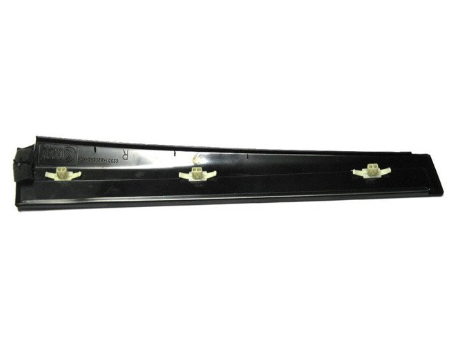 Ford Fiesta MK6 02-08 3 drzwiowy nakładka słupka drzwi prawa