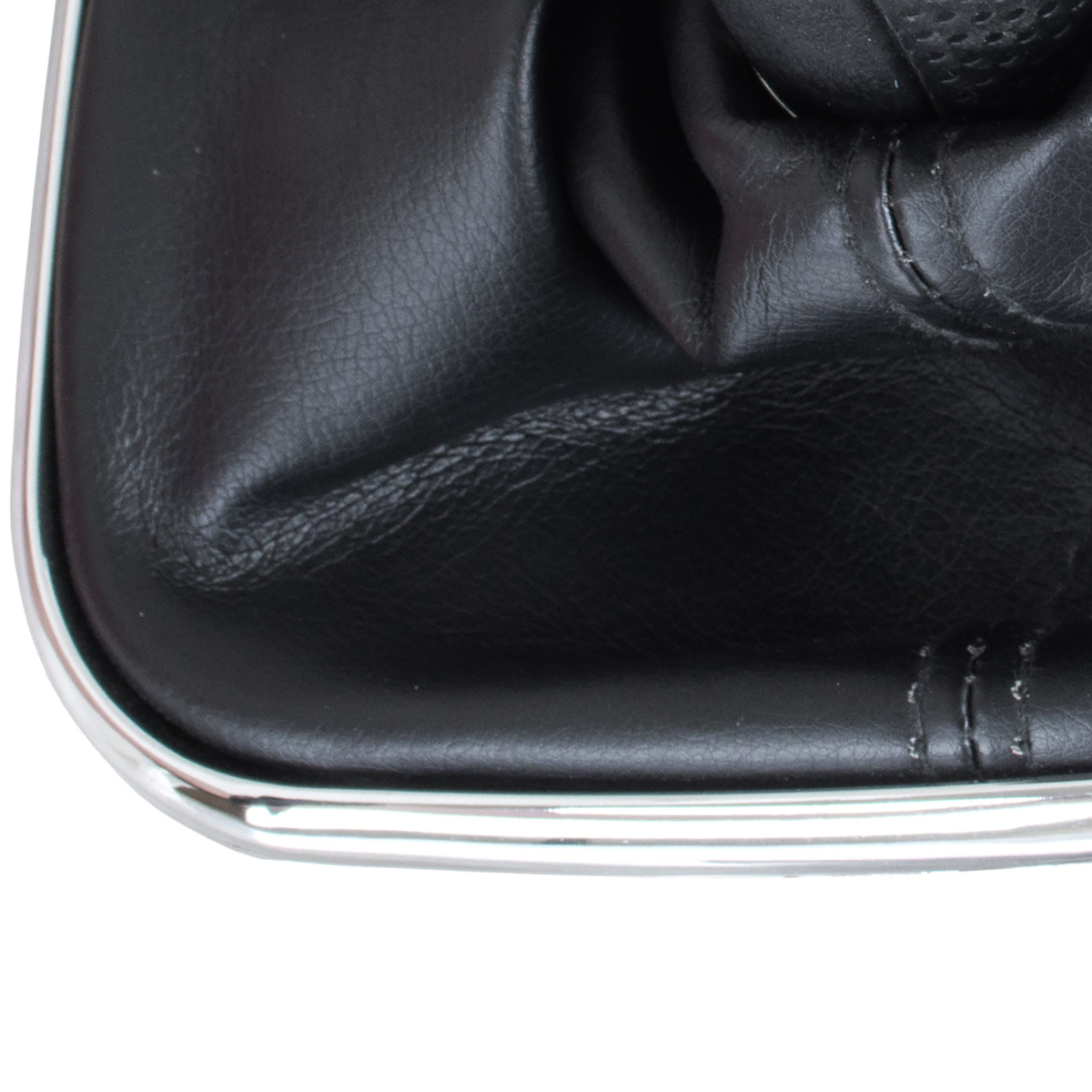 VW Golf IV 97-03 gałka zmiany biegów CZARNA + mieszek z ramką CHROM 5 BIEGÓW OTWÓR 23MM