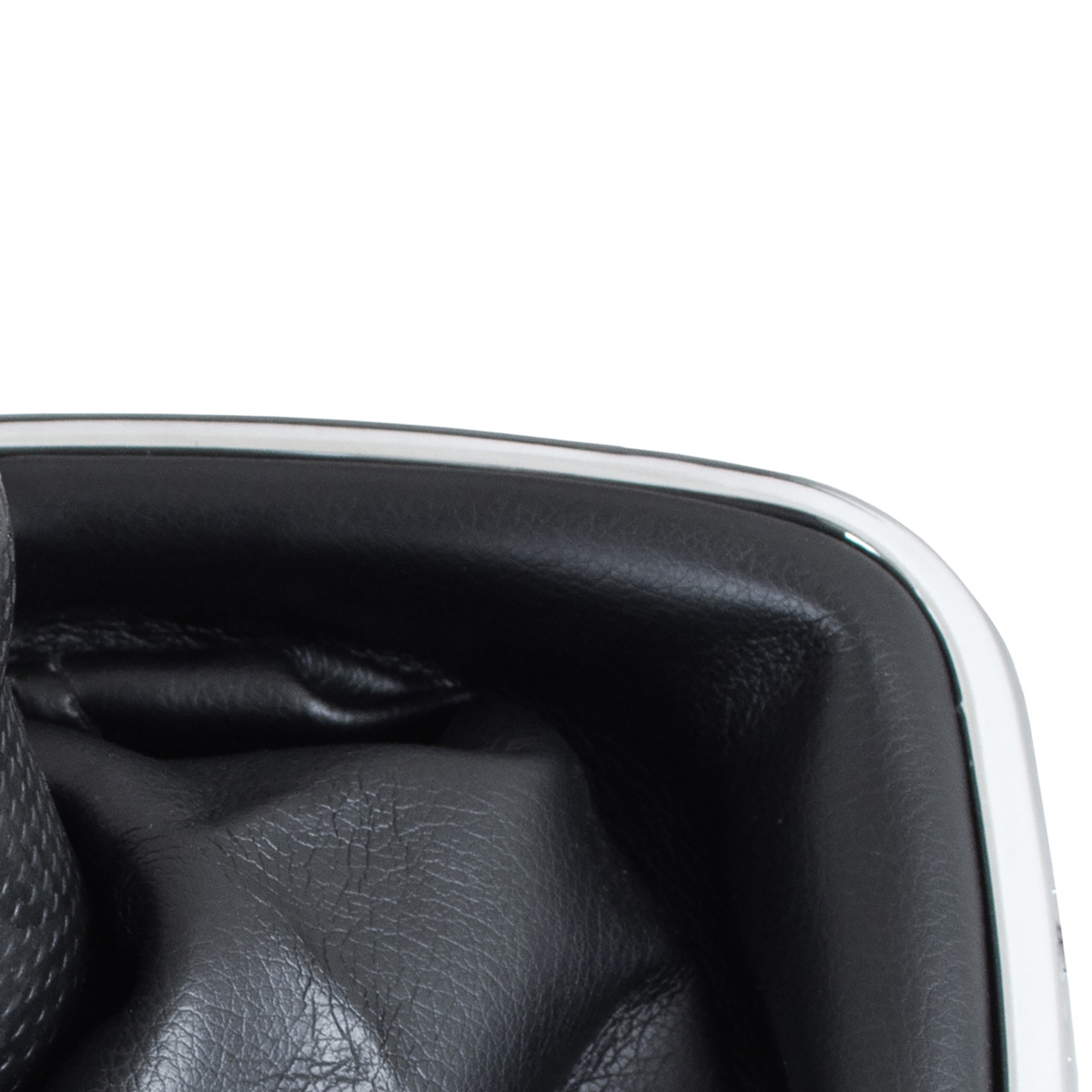 VW Golf IV 97-03 gałka zmiany biegów CZARNA + mieszek z ramką CHROM 5 BIEGÓW OTWÓR 23MM