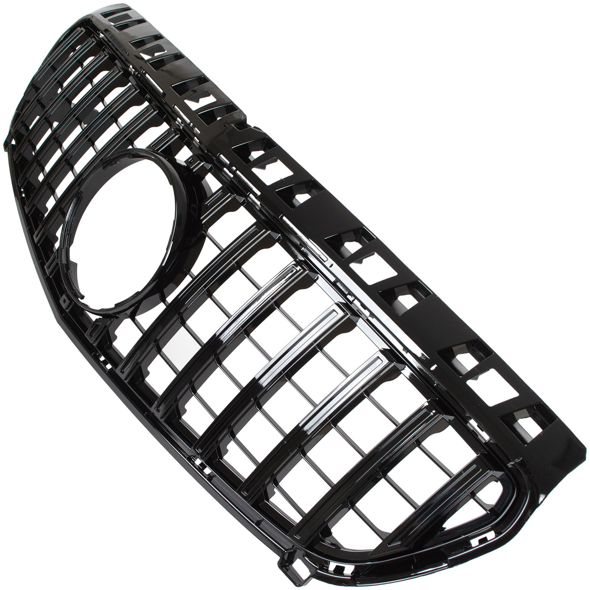 Mercedes KLASA A W176 12-18 atrapa między reflektory (grill) PANAMERICANA PIANO BLACK