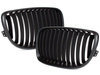 BMW 1 E81 E82 E87 E88 07-11 atrapy między reflektory (nerki) lewa + prawa kpl. BLACK MAT