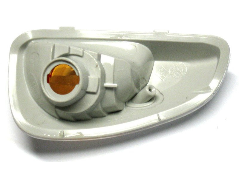 Opel Movano 2010- kierunkowskaz ŻÓŁTY na BIAŁĄ ŻARÓWKĘ w lusterko lewy