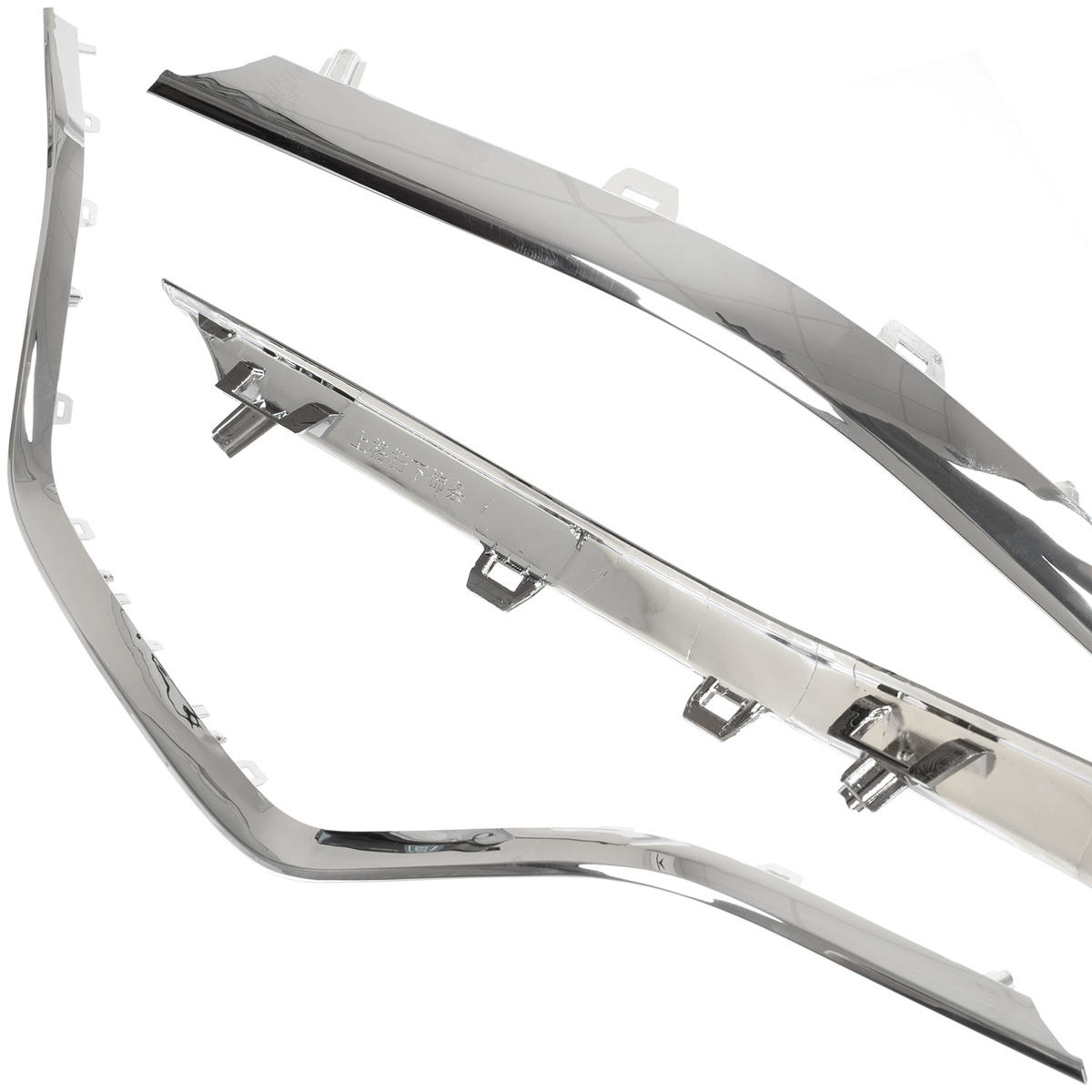 Renault Kadjar 15-18 listwa atrapy między reflektory (grilla) CHROM